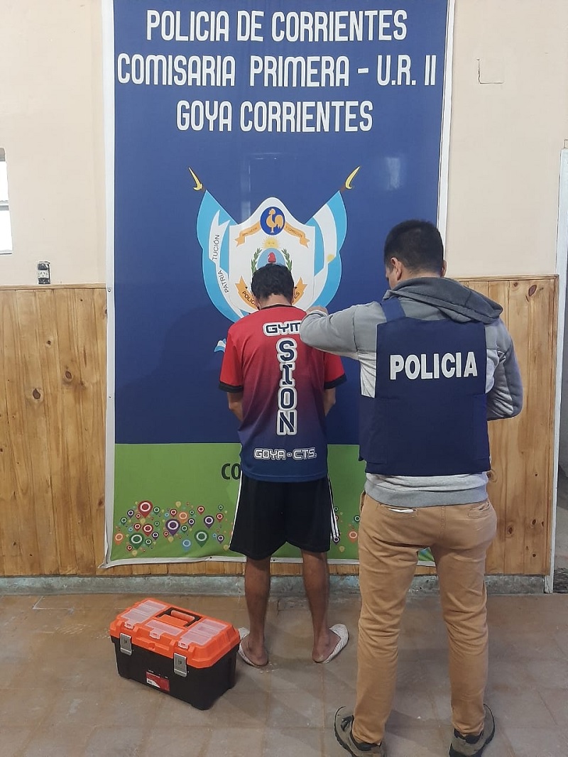 POLICIA DE CORRIENTES