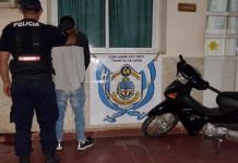 PERSONAL DE LA POLICIA DE CORRIENTES, EN SALADAS SECUESTRAN UNA MOTO QUE FUERA ROBADA Y DENUNCIADA
