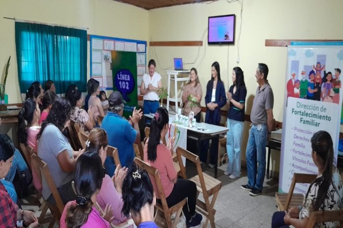 Taller prevencion del Grooming en Centro Arco Iris 2