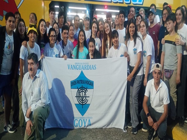 JOVENES VANGUARDISTAS RUMBO A PARQUE CAMET 4