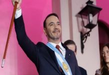 EL GOBERNADOR JUAN PABLO VALDÉS HABLÓ CON LA PRENSA ESTE LUNES