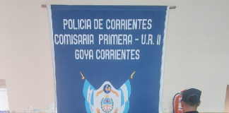 POLICIA IDENTIFICO A DOS ARREBATADORES Y LES SECUESTRO LA MOTO.