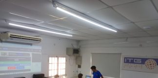 NIÑOS APRENDEN IA, ELECTRÓNICA E IMPRESIÓN 3D Y VAN AL PARQUE ACUÁTICO