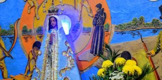 EL VICEINTENDENTE MAZZARO PARTICIPÓ DE LA EMOTIVA VISITA DE LA VIRGEN DE ITATÍ A LA COMISARÍA PRIMERA DE GOYA