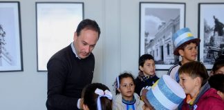 EL INTENDENTE MARIANO HORMAECHEA RECIBIÓ A LOS CHICOS DE LA FUNDACIÓN “MARIA DE BELEN”