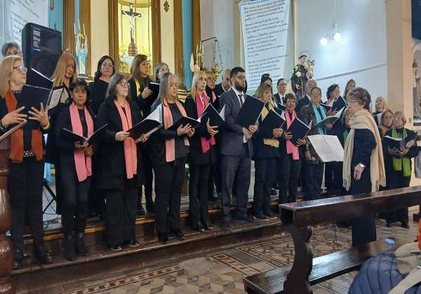 Coro Polifonico Municial en la Novena de San Antonio en Carolina 2