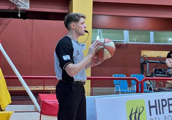 Curso de Arbitros de Basquet Flyr ilustrativo 3