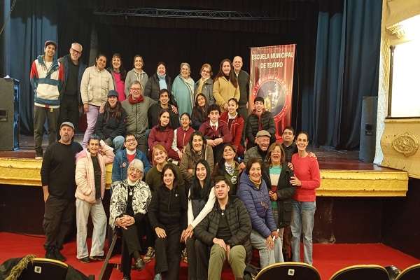 Muestra Teatro Tomas Mazzanti organizacion ilustracion nota a Zampar