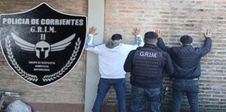G.R.I.M. Nº 2 : LA POLICIA DEMORÓ A DOS PERSONAS QUE SE ENCONTRABAN MERODEANDO A BORDO DE UNA MOTOCICLETA