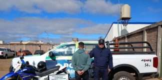 PASO DE LOS LIBRES: SECUESTRAN MOTOOCICLETA Y DETIENEN AL HOMBRE QUE SERÍA EL PRESUNTO AUTOR DEL HECHO