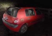 LOMAS DE VALLEJOS: POLICIA SECUESTRÓ PREVENTIVAMENTE UN AUTOMOVIL ABANDONADO EN LA VIA PÚBLICA