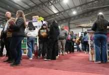 FERIA DEL LIBRO: CONTINÚA LA VENTA HASTA EL MIÉRCOLES 15