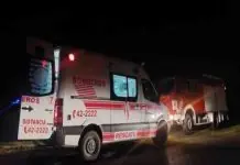 BS.AS.: – DOS MENORES Y 4 ADULTOS MUEREN EN UN CHOQUE DE FRENTE ENTRE UN AUTO Y UN CAMION E MEDIO DE UN FUERTE TEMPORTAL EN EL AMBA