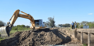 OBRAS Y PREVENCIÓN: EL PRODEGO REALIZA TRABAJOS DE MANTENIMIENTO EN EL CANAL FRONTINI Y EL BAÑADO HUAJÓ