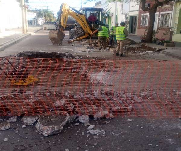 Plan Bacheo reparacion calle Mitre entre España y 25 de mayo