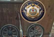 SANTO TOME: PERSONAL POLICIAL RECUPERAN VARIAS PARTES DE UNA MOTOCICLETA QUE FUERA ROBADA