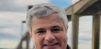 Rafael Fondón GOYA RESCATA LA MEMORIA DE SUS PERSONAJES URBANOS CON POESÍA Y MÚSICA EN EL PUERTO INTERIOR